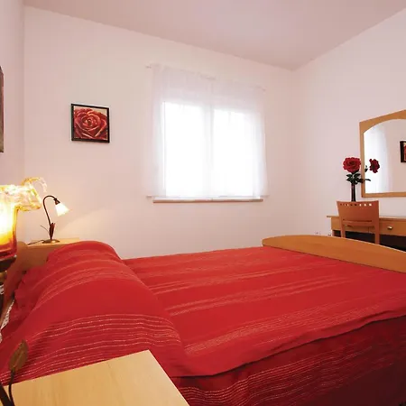 5 Bedroom Stunning In * Ližnjan