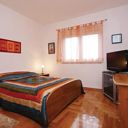 5 Bedroom Stunning In *
