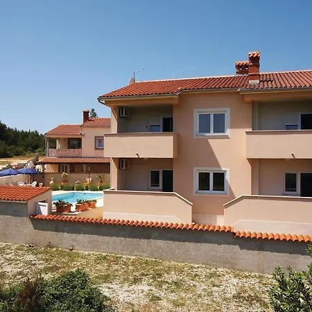 5 Bedroom Stunning In
